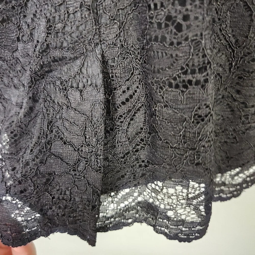 NWOT Banana Republic Black Lace Sheath Dress 3/4 Sleeve Scallop Hem Size 0 #0603